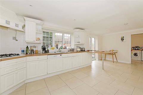 4 bedroom detached house to rent, Lock Road, Marlow, Buckinghamshire, SL7