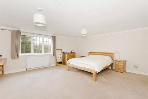 4 bedroom detached house to rent, Lock Road, Marlow, Buckinghamshire, SL7