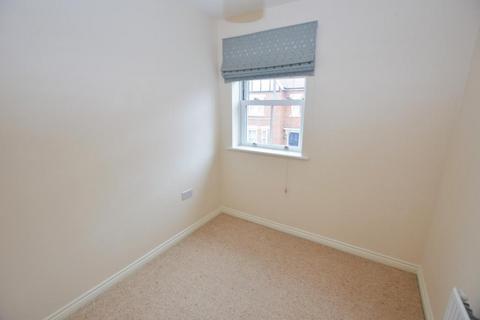 3 bedroom semi-detached house to rent, Crowsley Road, Kempston, MK42