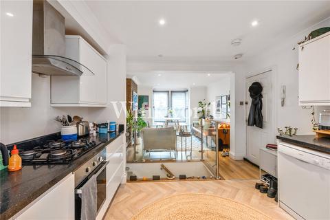 2 bedroom apartment to rent, Saratoga Road, Clapton, E5