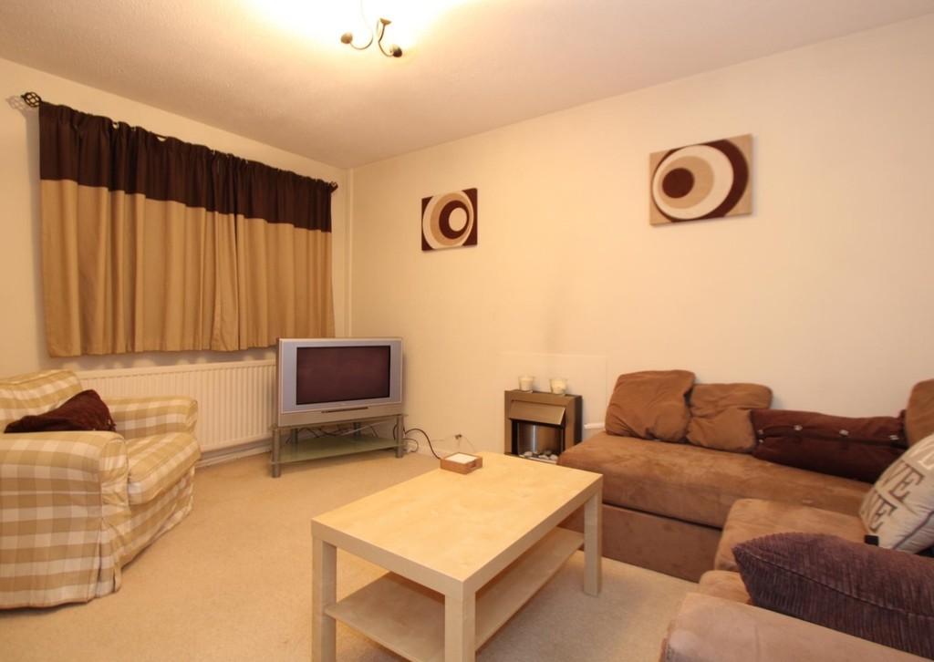 Porlock Drive, Sully 2 bed semidetached house £725 pcm (£167 pw)
