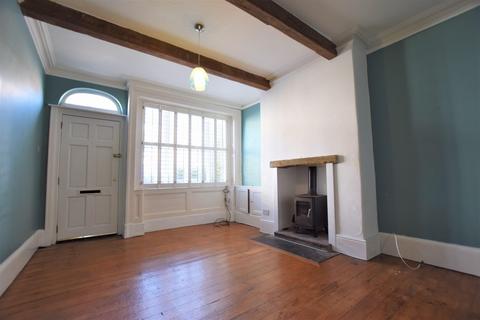 2 bedroom terraced house to rent, Prestbury Road, Macclesfield