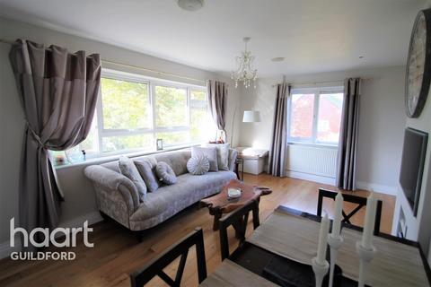 1 bedroom flat to rent, Bellfields Court