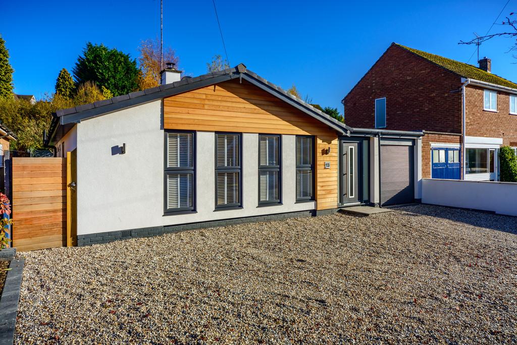 Brookside Avenue, Kenilworth 4 bed detached bungalow £575,000