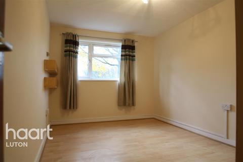 1 bedroom flat to rent - Spear Close, Luton
