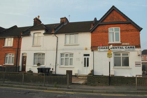 undefined, Chase Side, Southgate N14