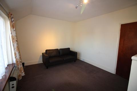 undefined, Chase Side, Southgate N14