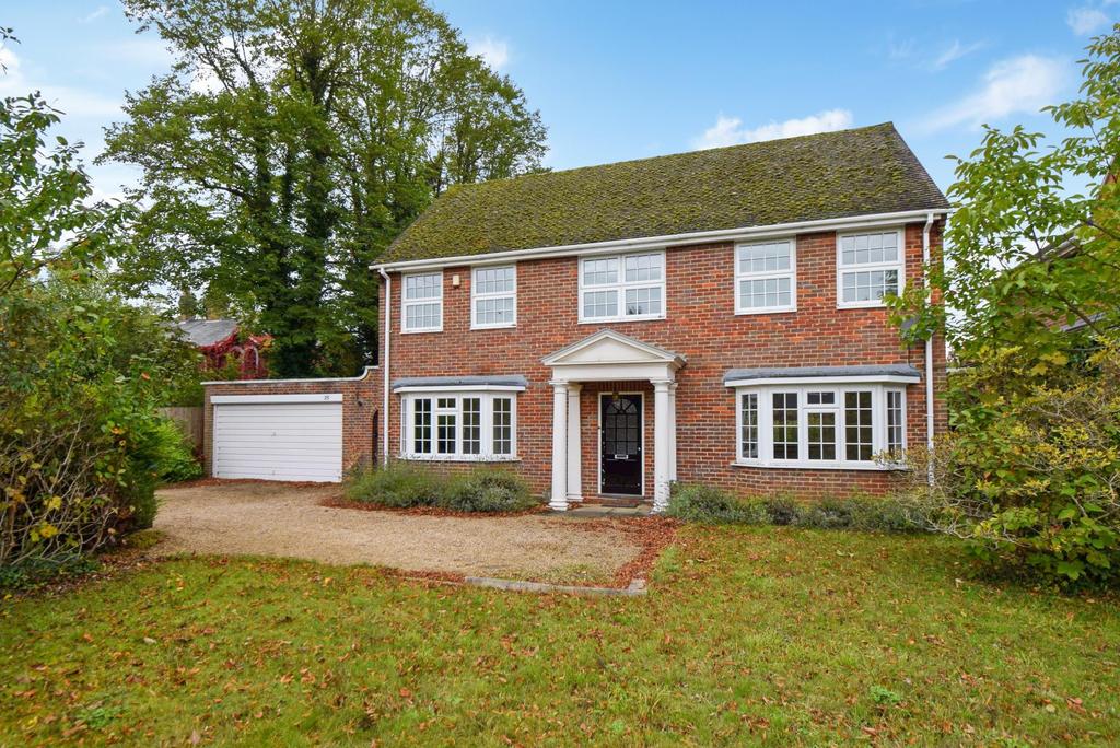 Green Lane, Burnham, SL1 4 bed detached house £899,950