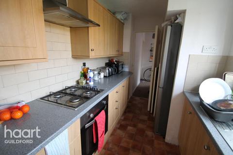 1 bedroom in a house share to rent, Cabell Road, Guildford