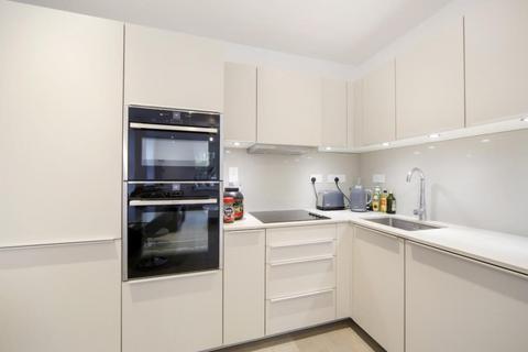 2 bedroom flat to rent, Heath Drive, Hampstead, NW3