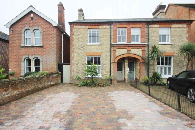Dry Hill Park Road, Tonbridge 3 bed semidetached house £525,000