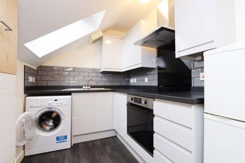 2 bedroom apartment to rent, Victoria Road, Exeter