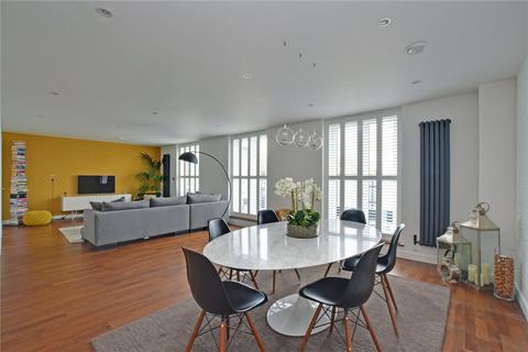 3 bedroom apartment to rent - Drew House, 21 Wharf Street, London, SE8