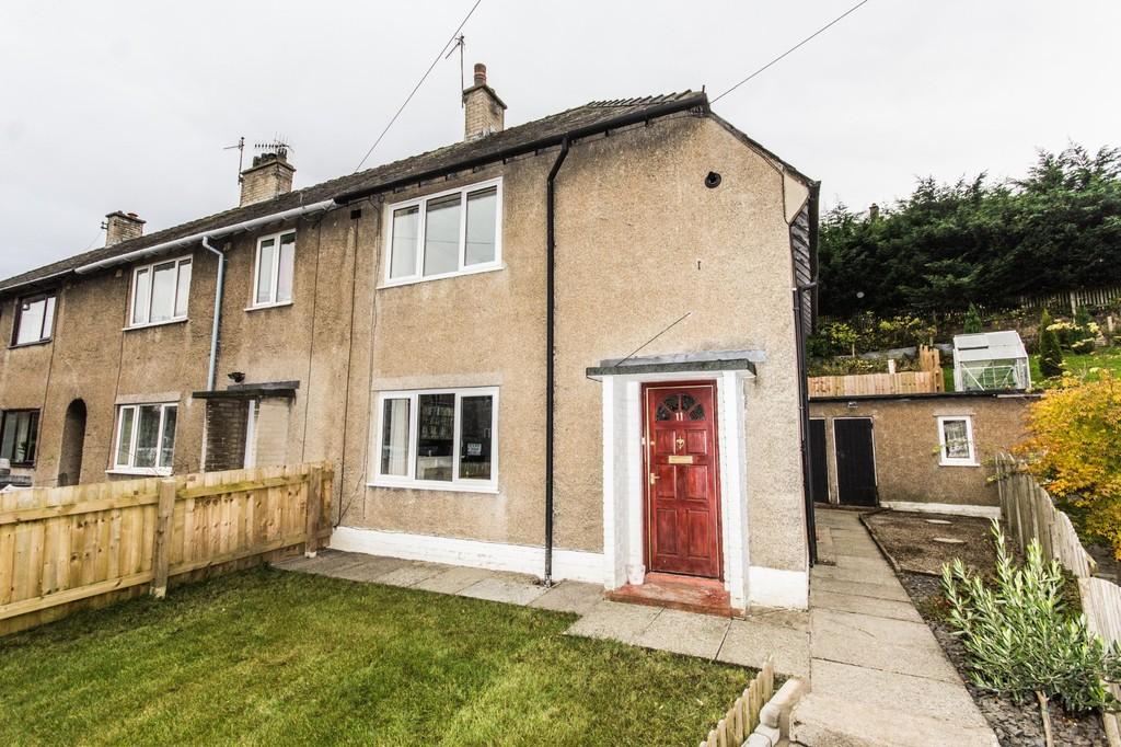 11 Hallgarth Circle, Kendal 2 bed end of terrace house £150,000