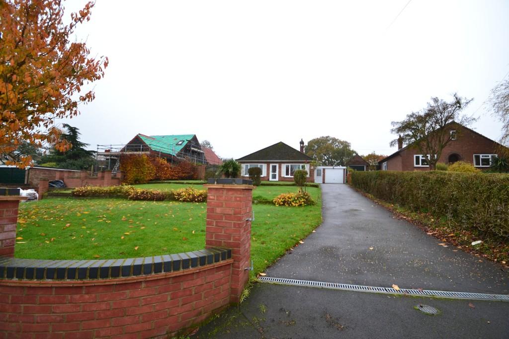 Grove Avenue, Costessey 3 bed detached bungalow £297,500