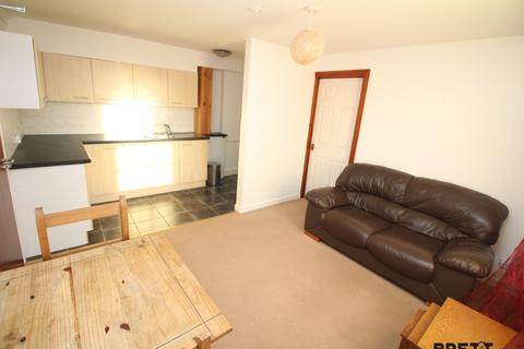 1 bedroom flat to rent, Flat B Brooke House, Brooke Avenue, Milford Haven SA73 2LR