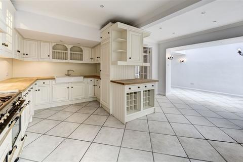 undefined, Belsize Road, South Hampstead, NW6