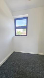 2 bedroom maisonette to rent, Verbena Close, West Drayton