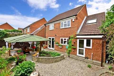 4 Crawfords, Swanley, BR8 7PL