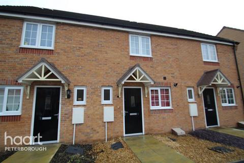 2 bedroom terraced house to rent, Felix Close, Peterborough