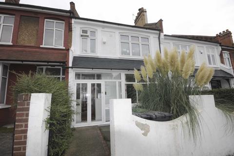 2 bedroom flat to rent, George Lane, Lewisham