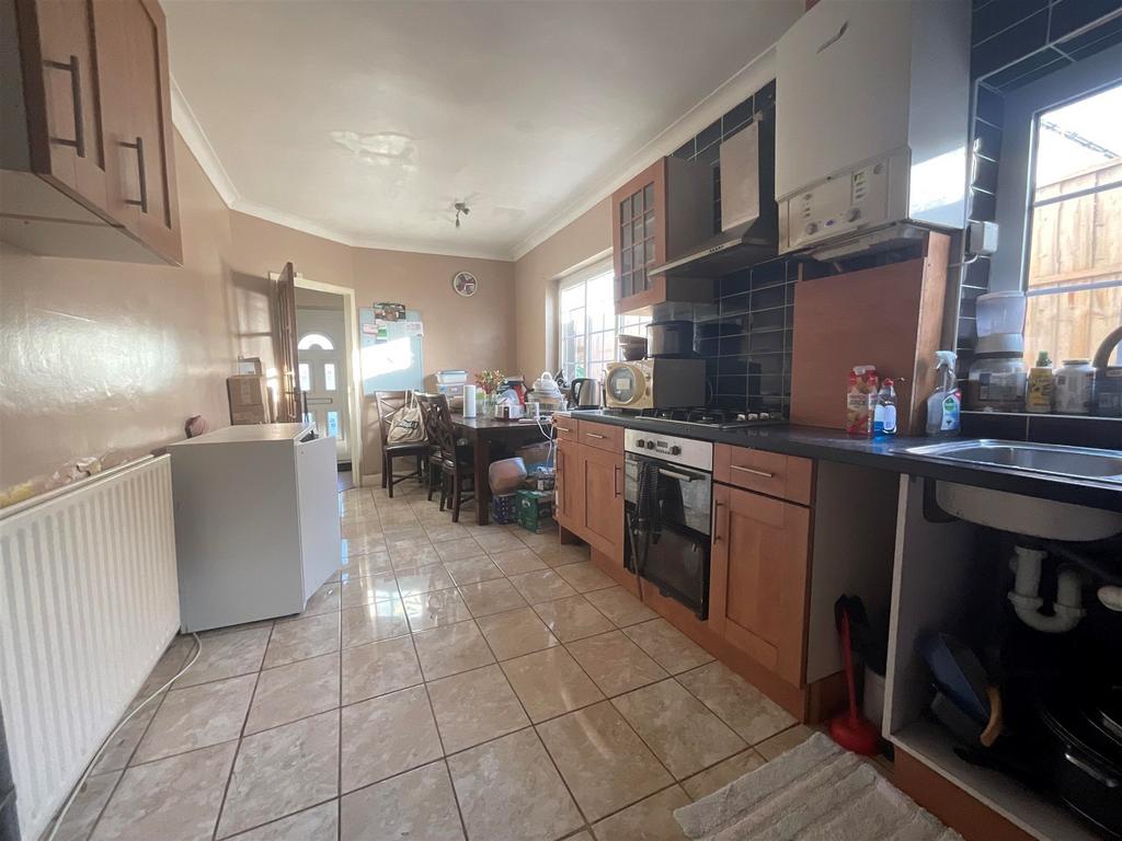 The Glade, Shirley, Croydon, Surrey 3 bed detached house for sale £