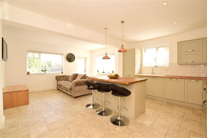 Downland Avenue, Southwick, West Sussex 4 bed bungalow £425,000