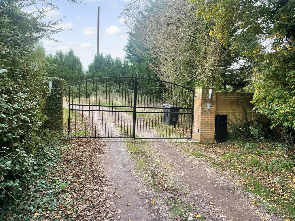 Gated Driveway