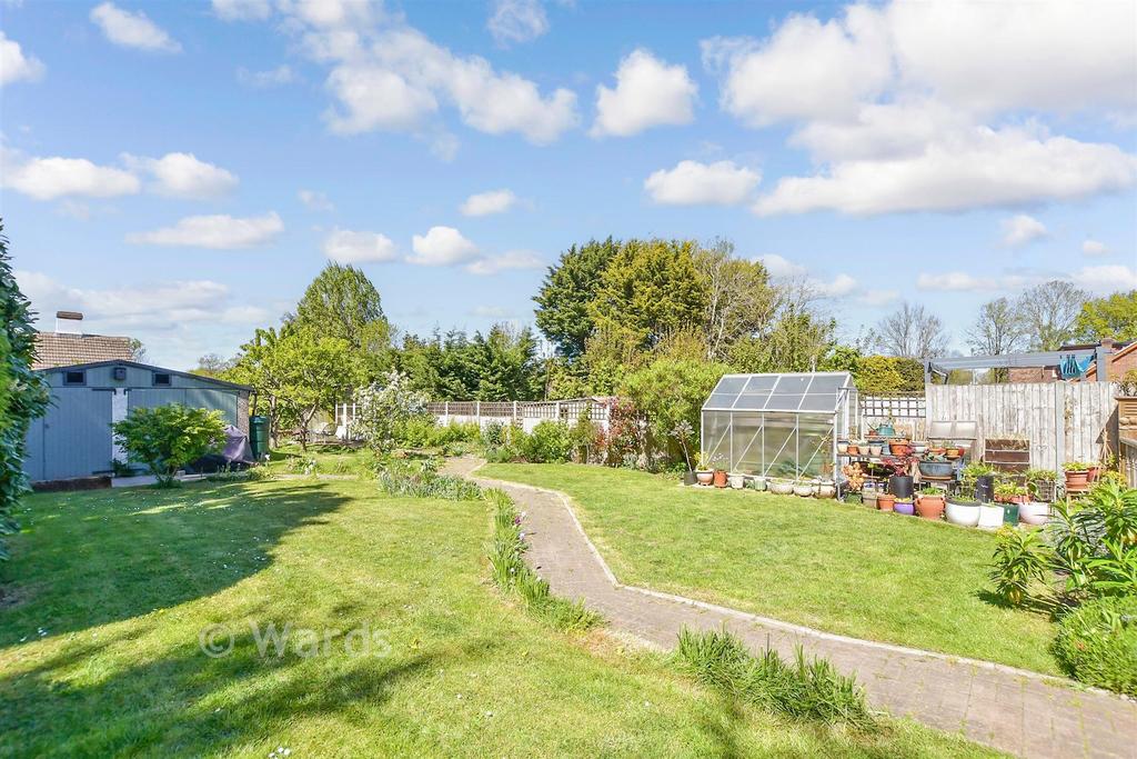 4 bedroom detached bungalow for sale