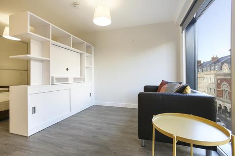 Studio to rent, The Milliners, St Thomas Street, BS1