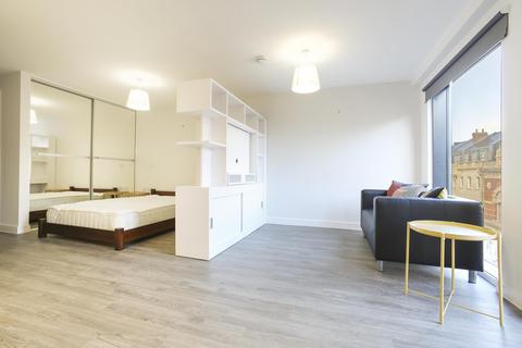 Studio to rent, The Milliners, St Thomas Street, BS1