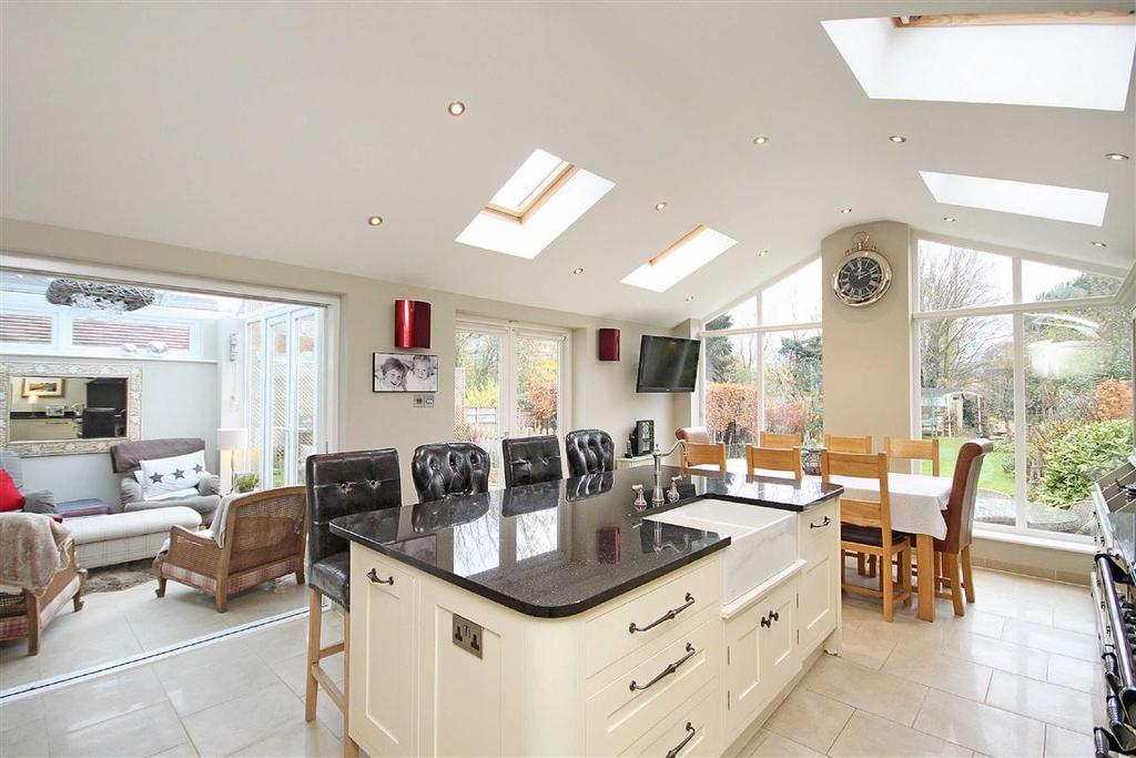 Paddock Lane, Dunham Massey, Cheshire 4 bed semidetached house £595,000