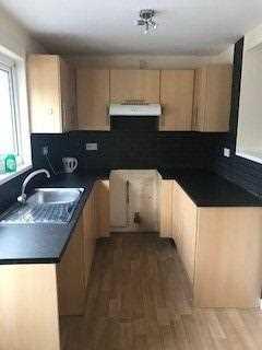 3 bedroom terraced house to rent, Sarah Street, Merthyr Vale