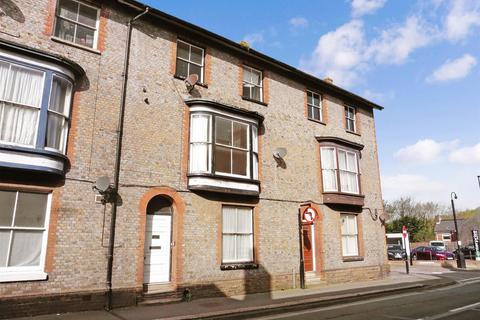 1 bedroom ground floor flat for sale, St. James Street, Newport, Isle of Wight