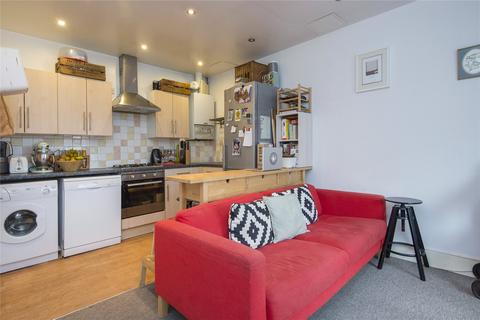2 bed flat/apartment for rent in Clarence Road, Clapton, London, E5