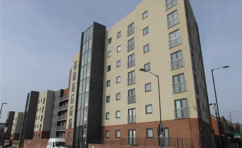 Quantum 6 Chapeltown Street Manchester 2 Bed Flat 175 000 Image 1 Of 6