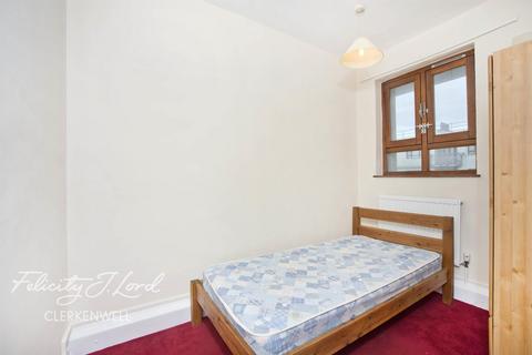 3 bedroom flat to rent, Fleetway House, WC1H