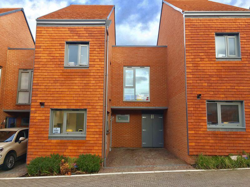 Perry Lane, Newhall 2 bed link detached house £350,000