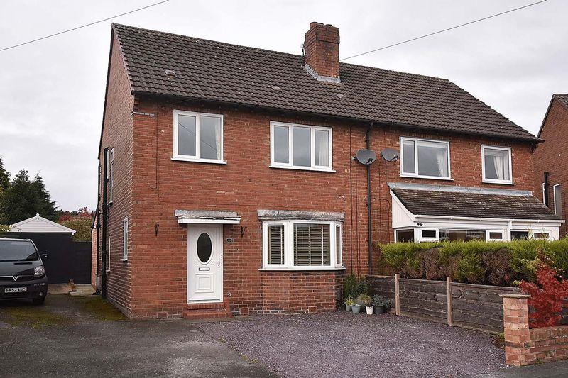 Westfield Drive, Knutsford 3 bed semidetached house £305,000
