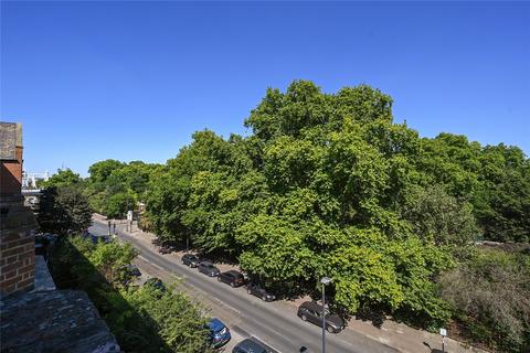 2 bedroom apartment to rent, Albany Mansions, Albert Bridge Road, London, SW11