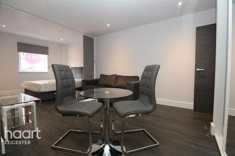 Studio to rent, Chatham Street, Leicester