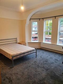7 bedroom house share to rent - Hanover Crescent, Victoria park, Manchester M14