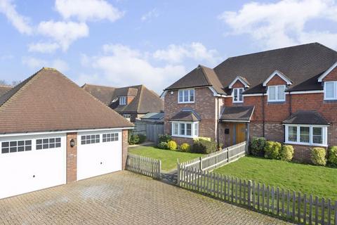 4 bedroom semi-detached house for sale, Farn Brakes, Rudgwick