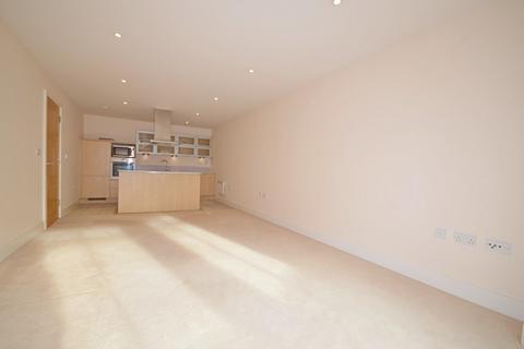 2 bedroom flat to rent, St Agnes Place, Chichester, PO19