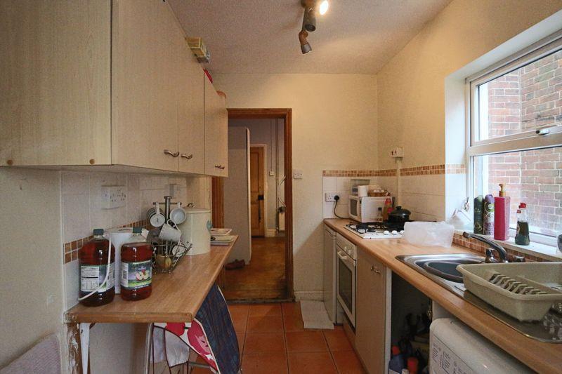 Wilson Road, Pakefield 2 bed terraced house £135,000