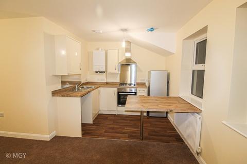 2 bedroom apartment to rent, Cardiff Road, Taffs Well