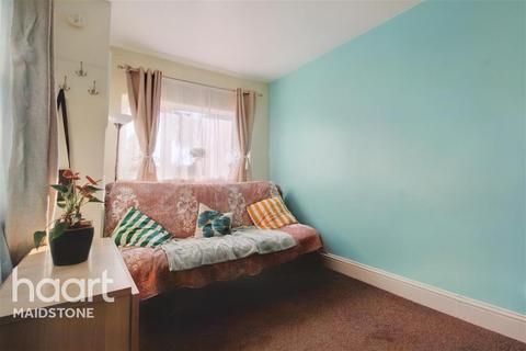 1 bedroom flat to rent - Florence Road, ME16