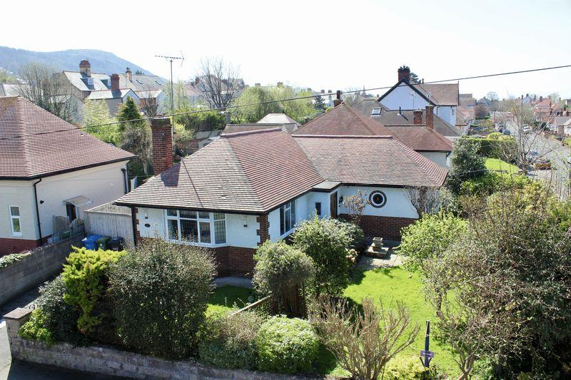 Plas Avenue, Prestatyn 2 bed detached bungalow £200,000