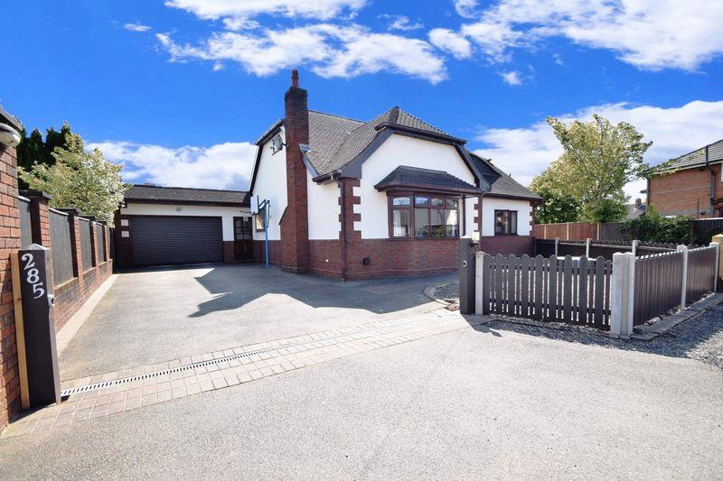 Walsall Road, Great Wyrley 5 bed detached house £305,000