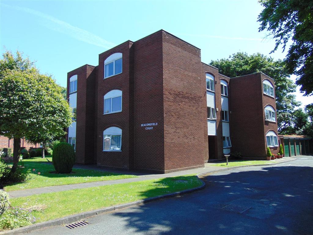 Princes Avenue, Walsall 2 bed flat £575 pcm (£133 pw)